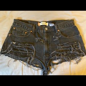 LEVIS black shirts 505’s